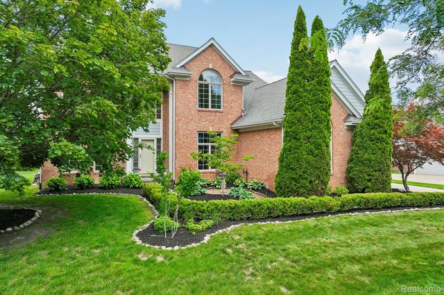 45896 Lathum Drive, Novi, MI 48374