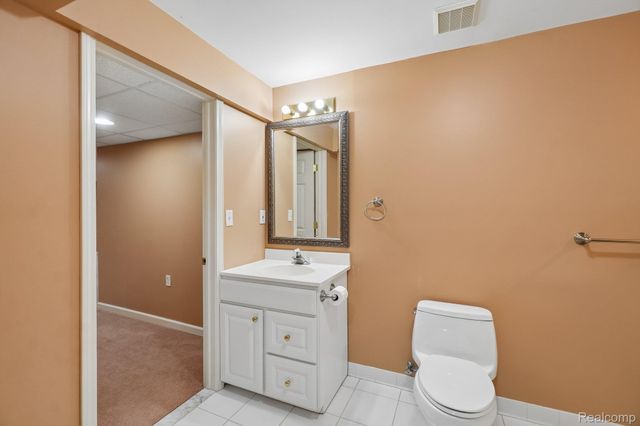 45896 Lathum Drive, Novi, MI 48374