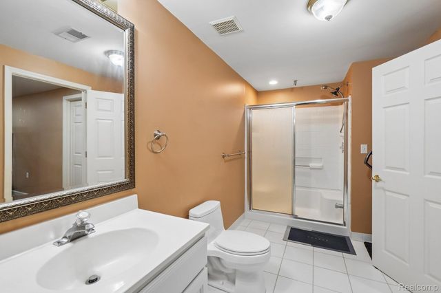 45896 Lathum Drive, Novi, MI 48374