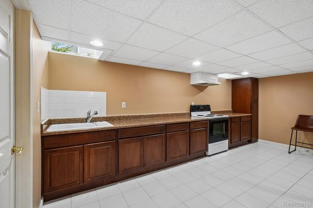 45896 Lathum Drive, Novi, MI 48374
