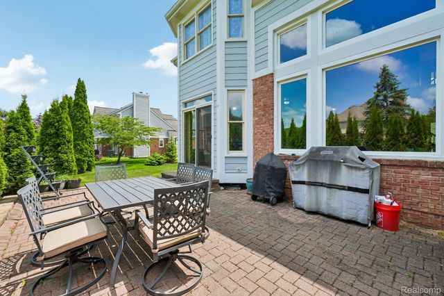 45896 Lathum Drive, Novi, MI 48374