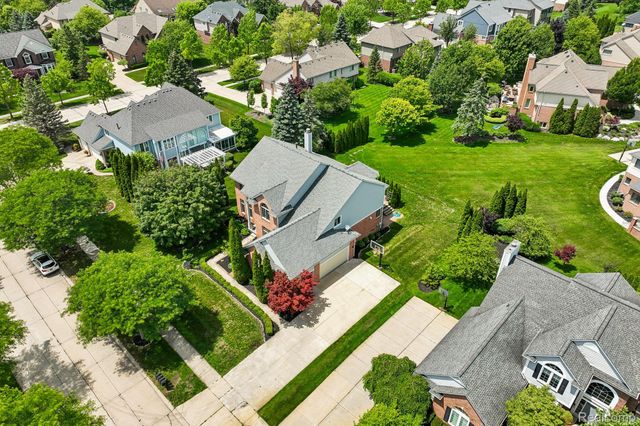 45896 Lathum Drive, Novi, MI 48374