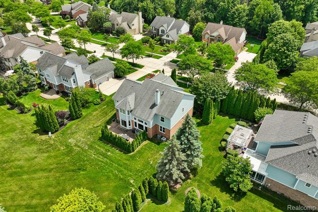 45896 Lathum Drive, Novi, MI 48374