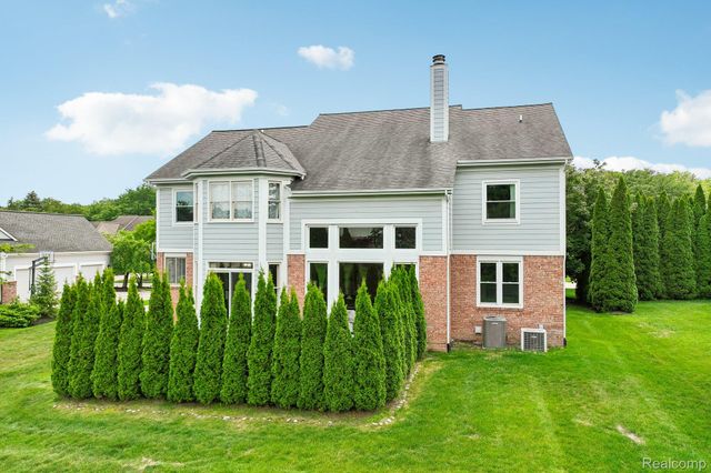 45896 Lathum Drive, Novi, MI 48374