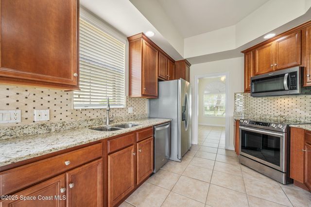 3548 Plume Way SE, Palm Bay, FL 32909