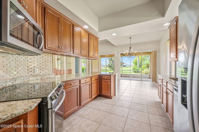 3548 Plume Way SE, Palm Bay, FL 32909