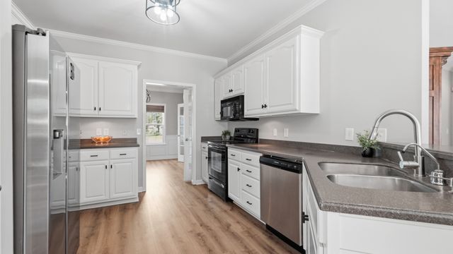 4633 Smitty Dr, Murfreesboro, TN 37128