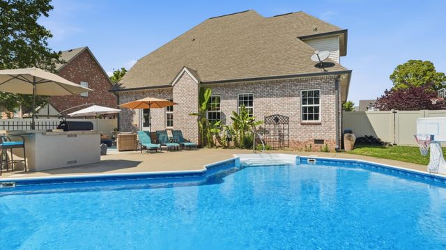 4633 Smitty Dr, Murfreesboro, TN 37128