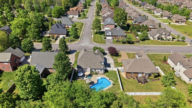 4633 Smitty Dr, Murfreesboro, TN 37128