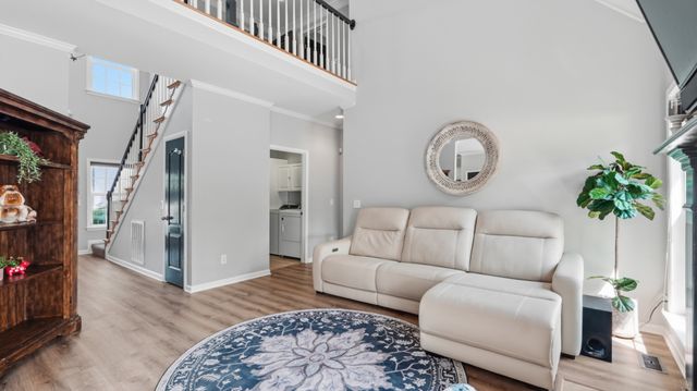 4633 Smitty Dr, Murfreesboro, TN 37128