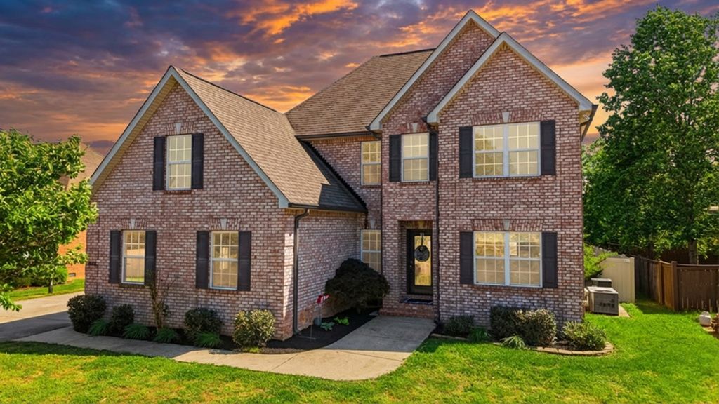 4633 Smitty Dr, Murfreesboro, TN 37128