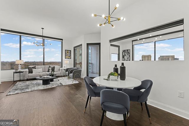 2828 Peachtree Road NW 1704, Atlanta, GA 30305