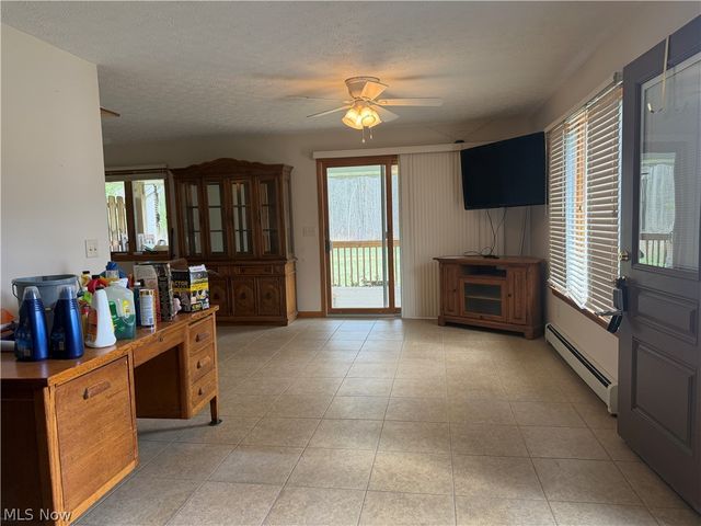 17570 Lakewood Avenue, Lake Milton, OH 44429