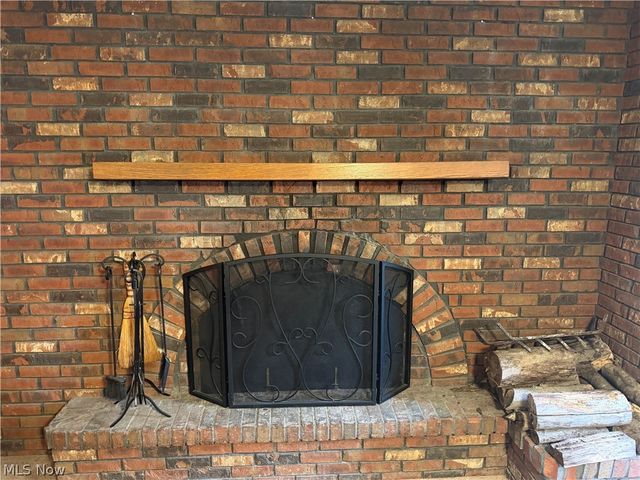 17570 Lakewood Avenue, Lake Milton, OH 44429