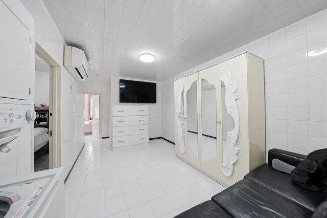 559 4th Avenue, New York City, NY 11215