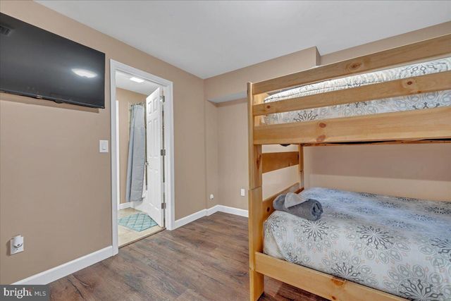 12 BEACHWOOD CT, Lake Harmony, PA 18624