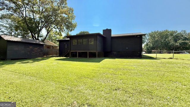 233 Longmeadow Drive NW, Rome, GA 30165