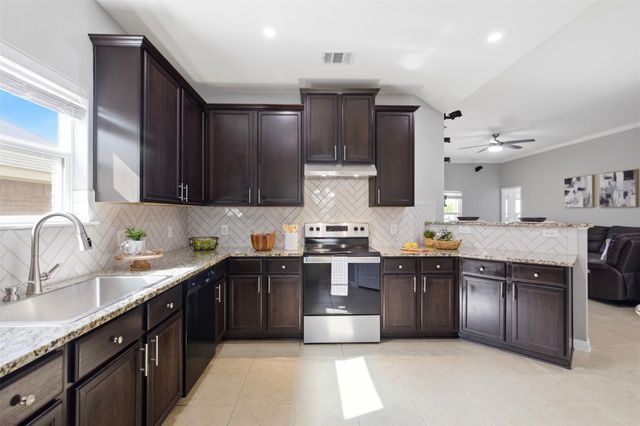 19705 Woodrow Wilson A ST A, Manor, TX 78653