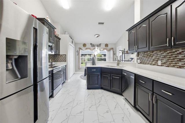 10180 SE 69TH AVENUE, Belleview, FL 34420