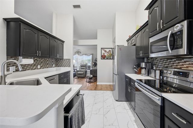 10180 SE 69TH AVENUE, Belleview, FL 34420