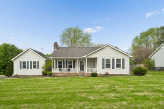 621 Greystone Dr, Lascassas, TN 37085