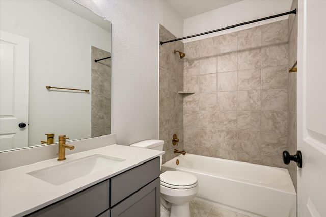 2500 FOREST CREEK DR 904, Round Rock, TX 78665