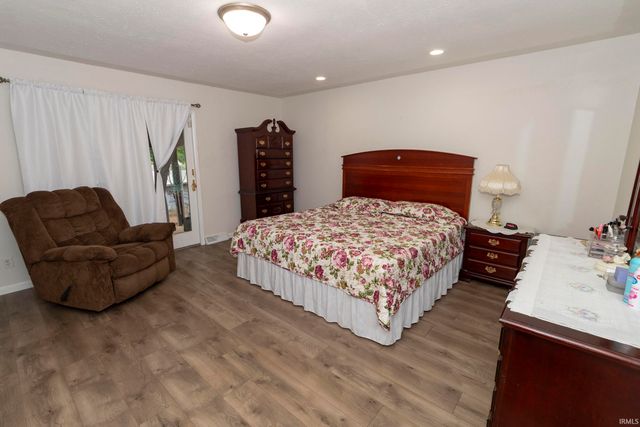 18964 County Road 20, Goshen, IN 46528