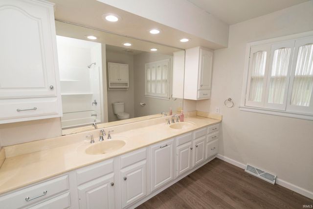 18964 County Road 20, Goshen, IN 46528