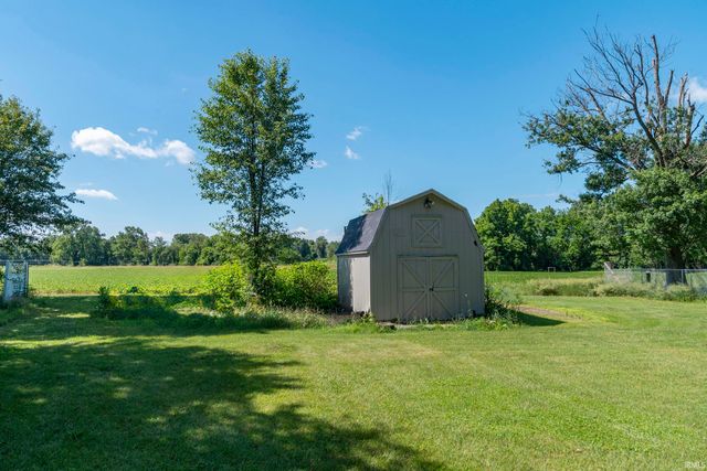 18964 County Road 20, Goshen, IN 46528
