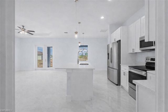 1927 Richmond AVE N, Lehigh Acres, FL 33972