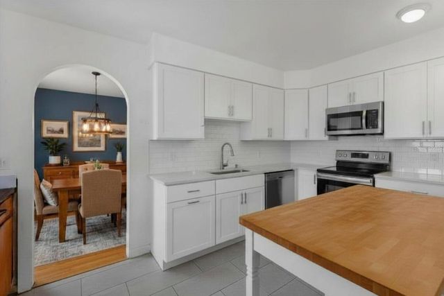 2406 DELLWOOD DRIVE, Orlando, FL 32806