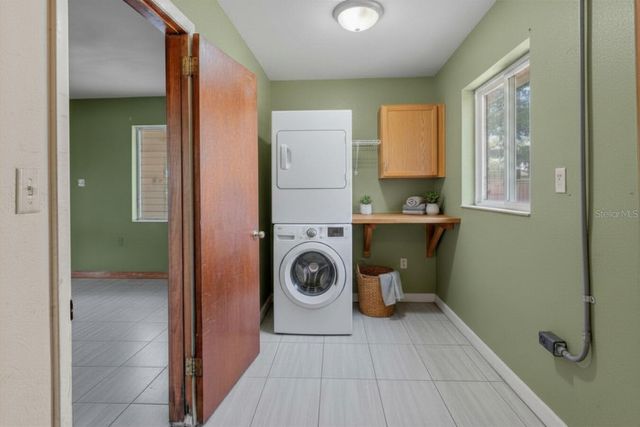 2406 DELLWOOD DRIVE, Orlando, FL 32806