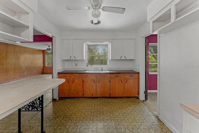 2406 DELLWOOD DRIVE, Orlando, FL 32806