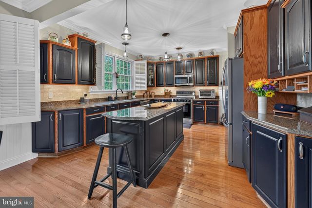 12 BENNINGTON DR, Medford, NJ 08055