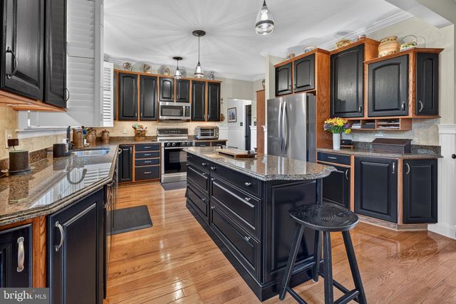 12 BENNINGTON DR, Medford, NJ 08055