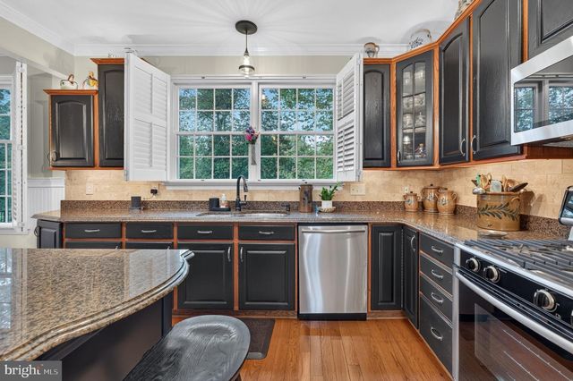 12 BENNINGTON DR, Medford, NJ 08055