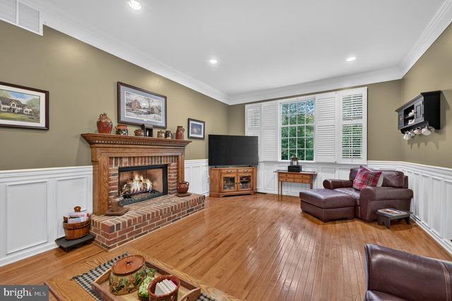 12 BENNINGTON DR, Medford, NJ 08055