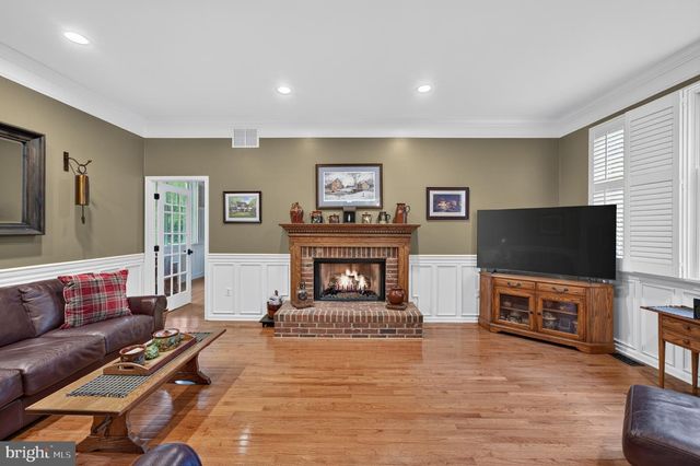12 BENNINGTON DR, Medford, NJ 08055