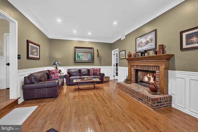 12 BENNINGTON DR, Medford, NJ 08055