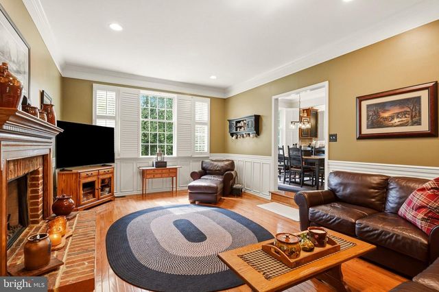 12 BENNINGTON DR, Medford, NJ 08055