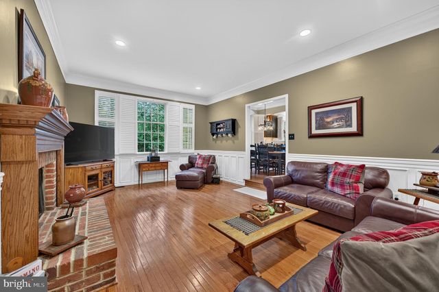 12 BENNINGTON DR, Medford, NJ 08055