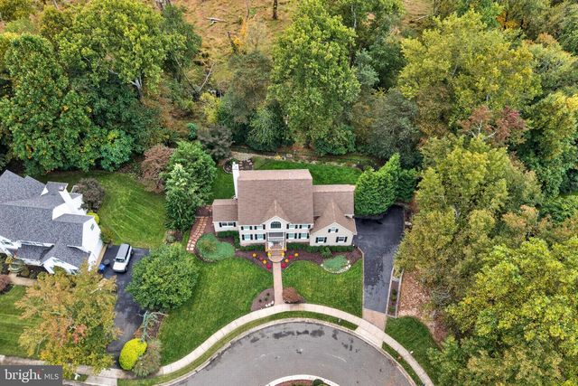 12 BENNINGTON DR, Medford, NJ 08055