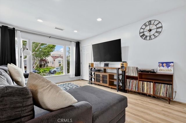 4722 OCANA Avenue, Lakewood, CA 90713