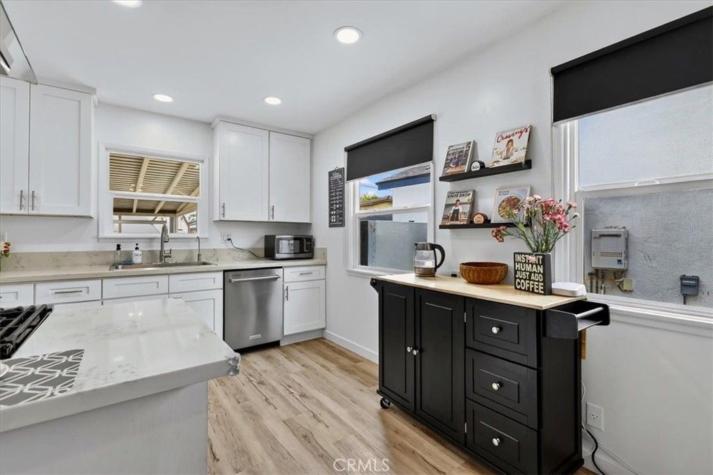 Image 22 of property listing at 4722 OCANA Avenue, Lakewood, CA 90713