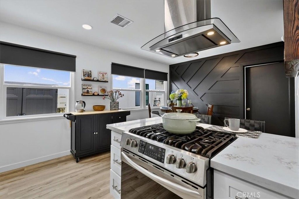 Image 26 of property listing at 4722 OCANA Avenue, Lakewood, CA 90713