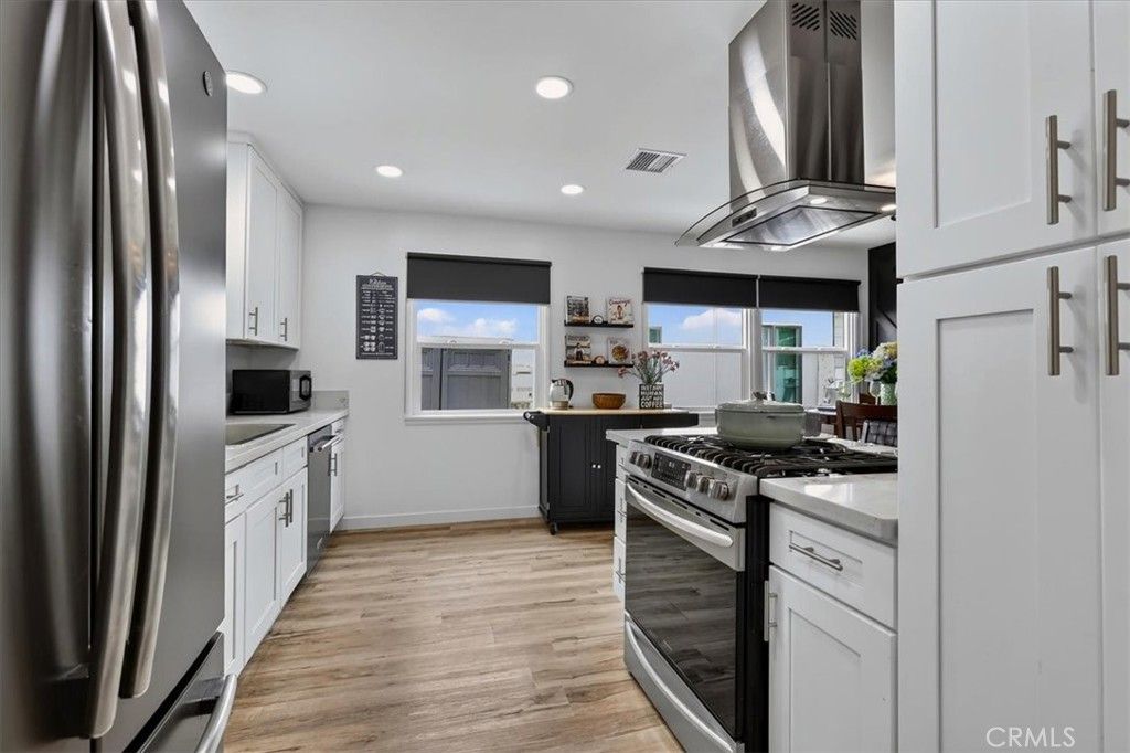 Image 27 of property listing at 4722 OCANA Avenue, Lakewood, CA 90713