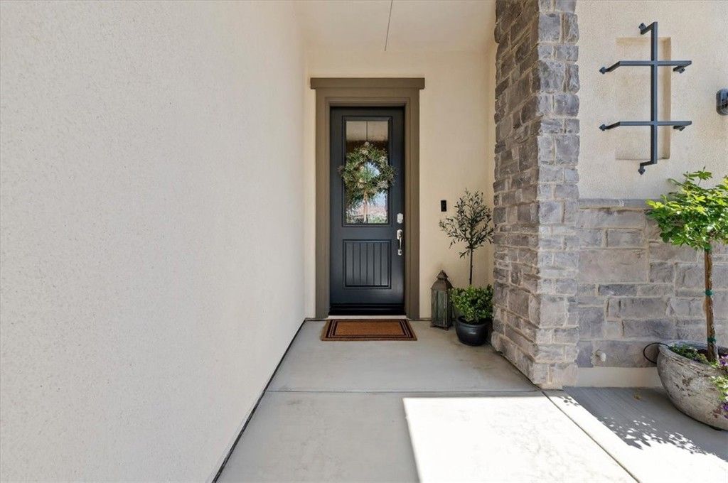 Image 8 of property listing at 4719 S Moneta Privado, Ontario, CA 91761