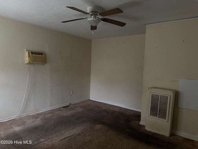 130 S Fairview Circle, Tarboro, NC 27886