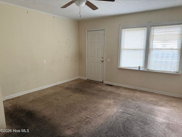 130 S Fairview Circle, Tarboro, NC 27886