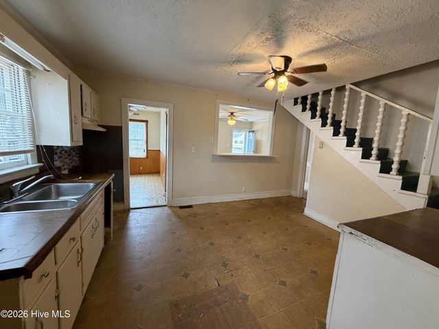 130 S Fairview Circle, Tarboro, NC 27886